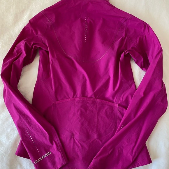 Lululemon Fast and Free Windbreaker- Vivid plum - Picture 3 of 4